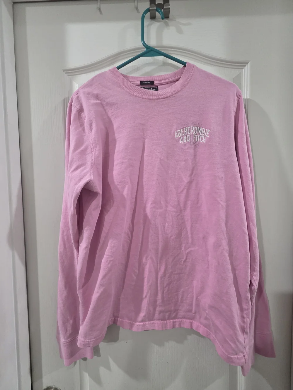Vintage Abercrombie & Fitch Light Pink Long-Sleeve Crew Tee